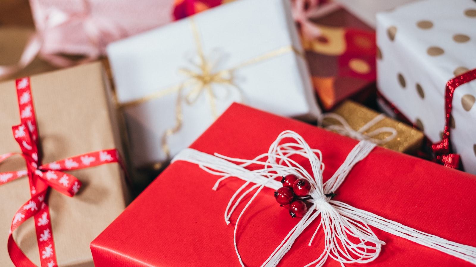 Premium Packaging for Fragrance Gift Sets: Materials, Structure & Cost