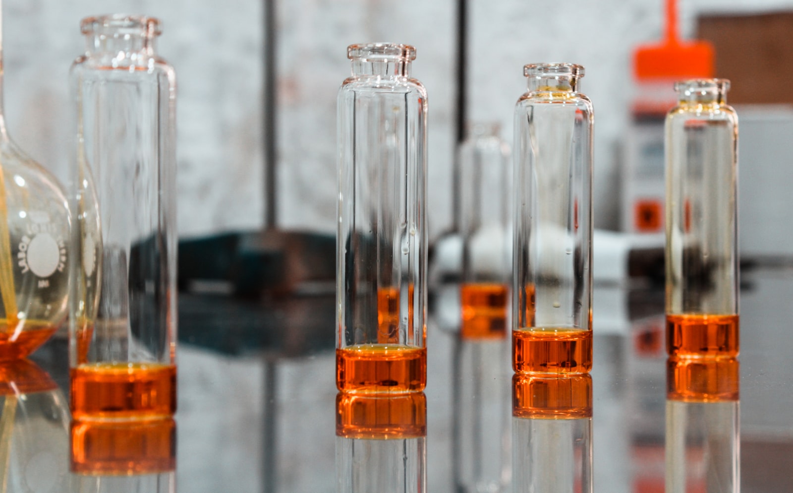 Raumduft-Diffuser vs Kerze: Welches Home-Fragrance-Produkt passt zu Ihrem Geschaft?